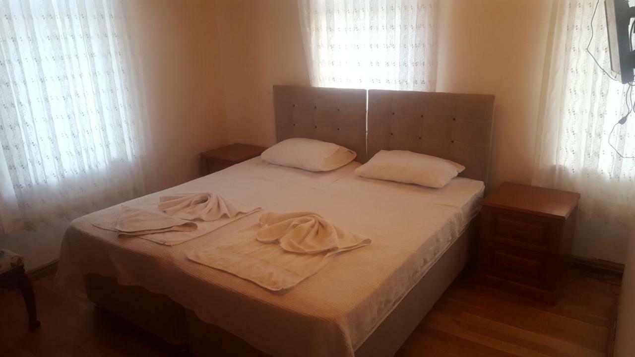 Incilikonak Ula Екстериор снимка